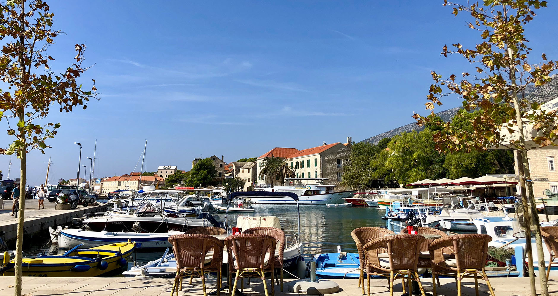 Ideal spot to relax and watch the boats