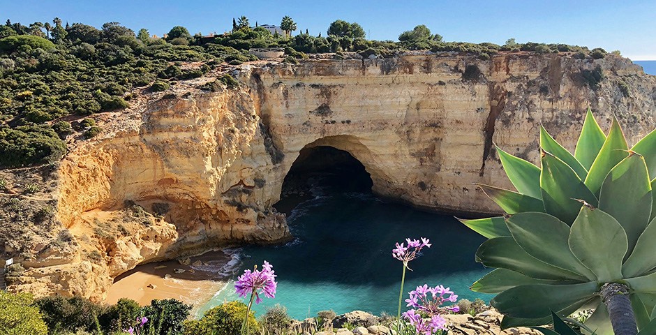 Cliffs and beautiful scenery around the Tivoli Carvoeiro Resort, Portugal