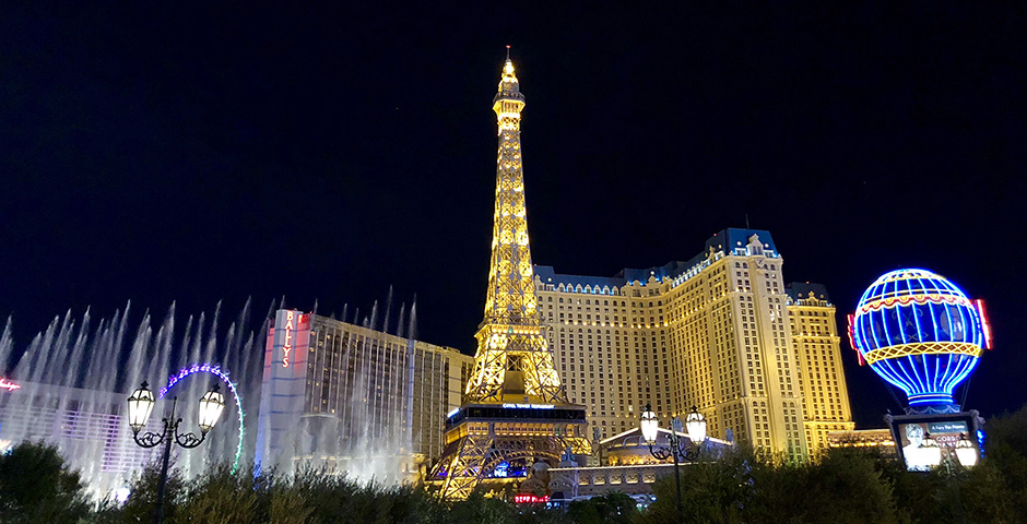 Las Vegas strip sparkling at night